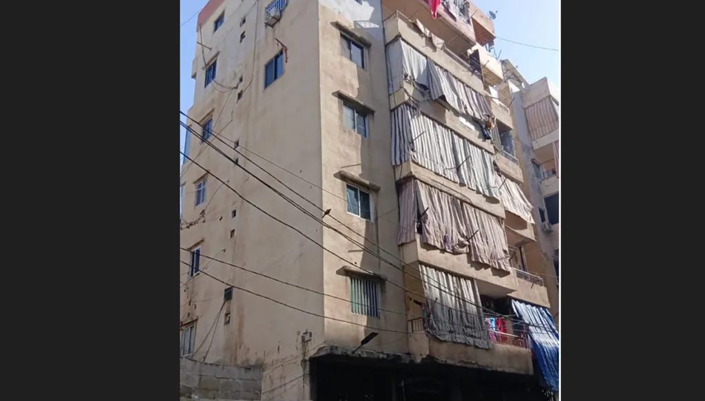 بعد كارثة القبة... بلدية طرابلس تطلب إخلاء مبنى المصري في التبانة: تشققات وتصدعات خطرة