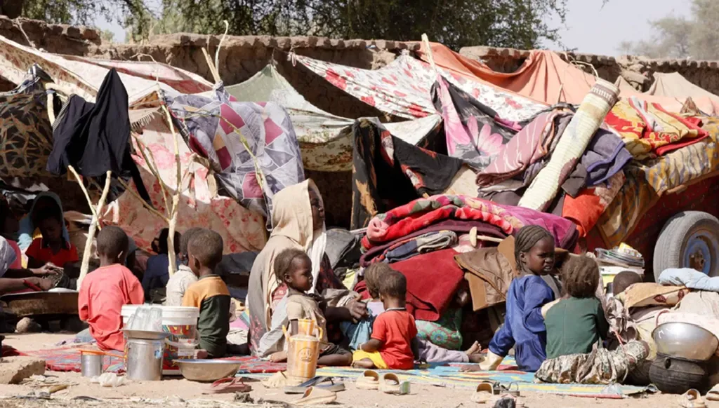 رئيس وزراء السودان: فك الحصار عن الفاشر قضية رئيسية على طاولة الأمم المتحدة
