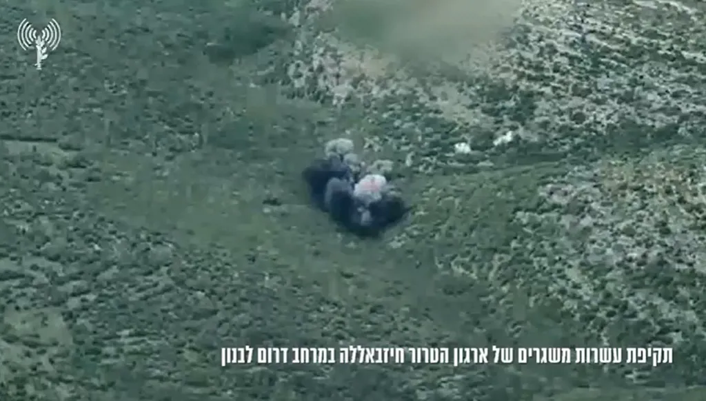 عاجل - بالفيديو- أدرعي ينشر مشاهد للغارات الإسرائيلية على جنوب لبنان