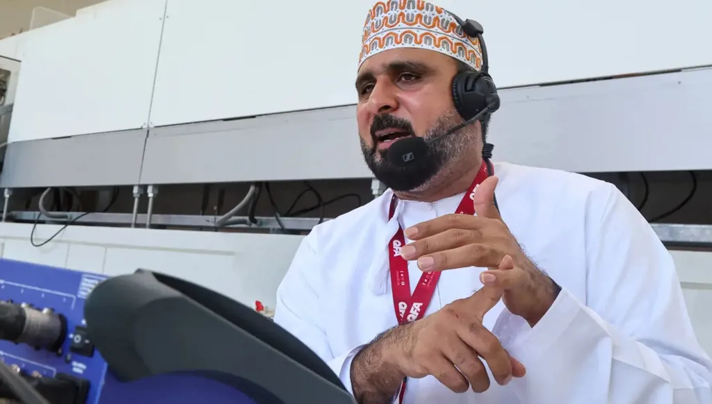 المعلق الرياضي خليل البلوشي يعتذر لجمهور الأهلي المصري