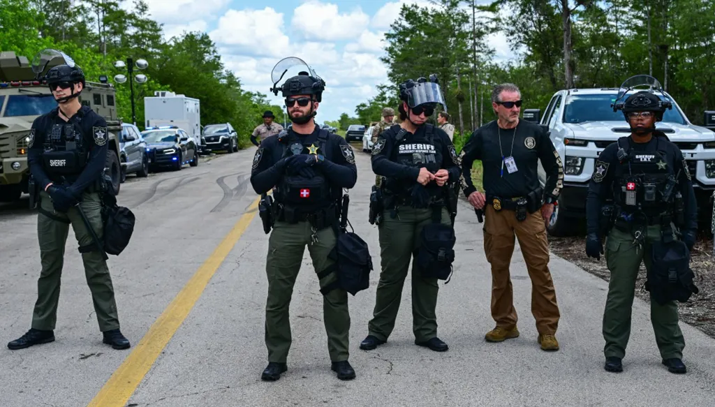 الجيش الأميركي: نشر 200 عنصر من المارينز في فلوريدا لمساعدة ‏شرطة الهجرة