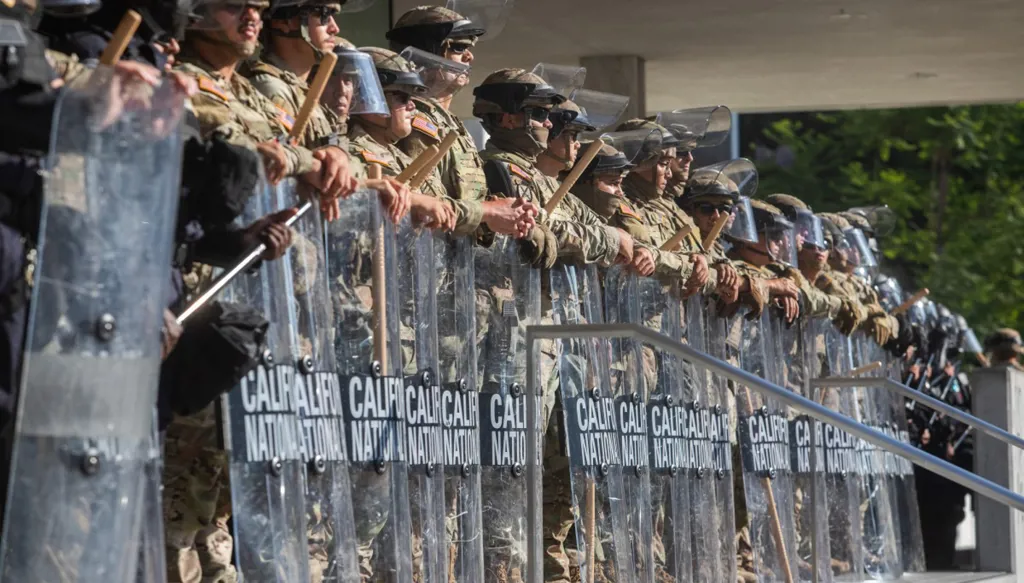 البنتاغون: واشنطن تسحب 700 عنصر من المارينز نشرتهم في لوس ‏أنجليس ‏