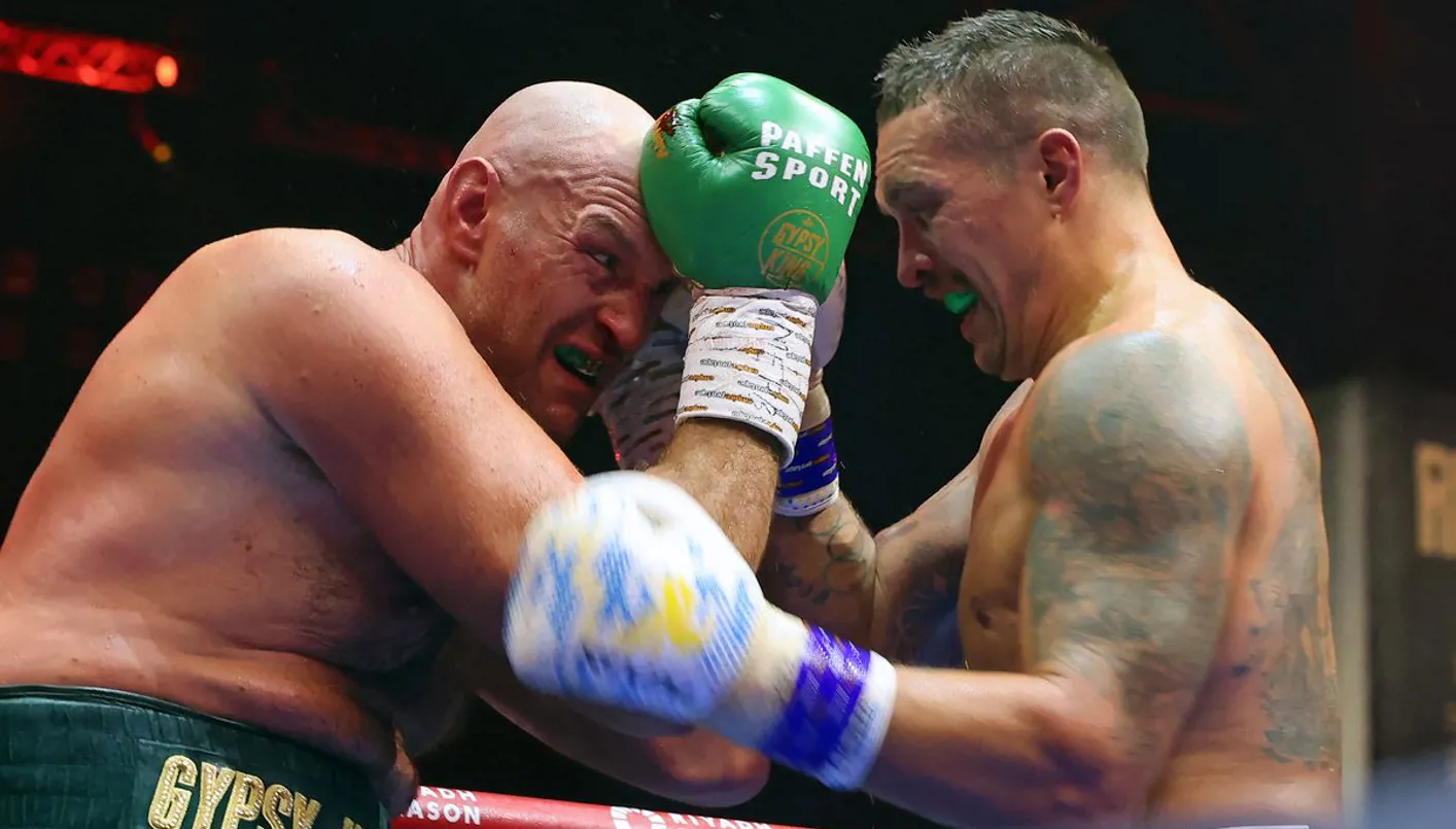 كل ما تريد معرفته عن النزال المرتقب بين أوسيك وفيوري في الرياض