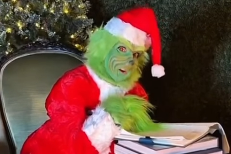 سيلين ديون متنكرة بشخصية 