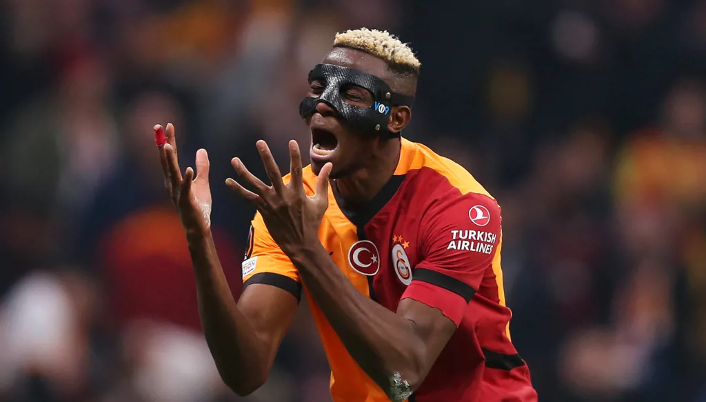 أغلى 10 صفقات أفريقية في التاريخ... أوسيمين يعادل مرموش