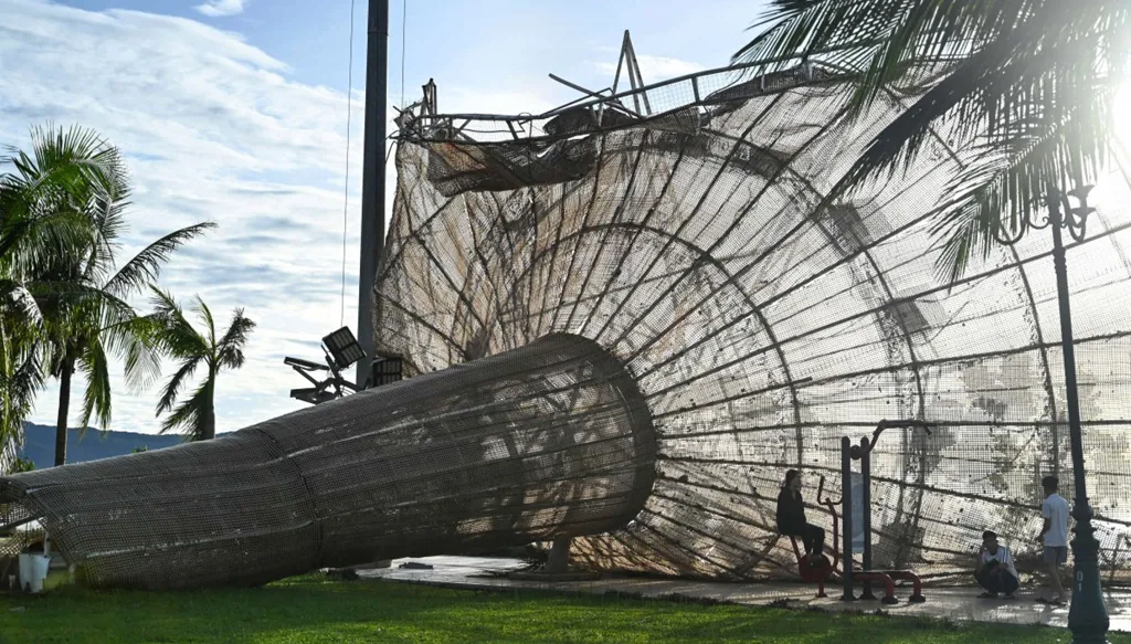 الإعصار كالمايغي يتسبّب بمقتل خمسة أشخاص وإجلاء الآلاف في فيتنام  ‏