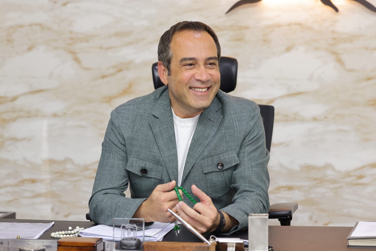 واظب النائب بدر على متابعة شؤون الفريق.