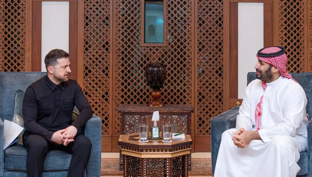 السعودية وأوكرانيا توقعان اتفاقاً دفاعياً في جدّة لتعزيز التعاون الدفاعي