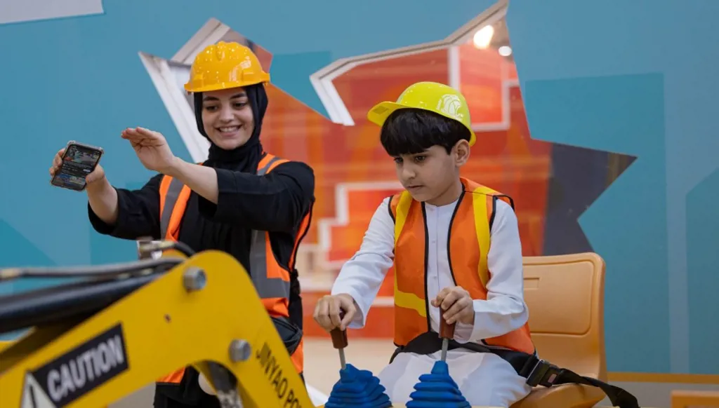 "الشارقة الدولي للكتاب": فصلٌ رابعٌ وأربعون من المجد الثقافي