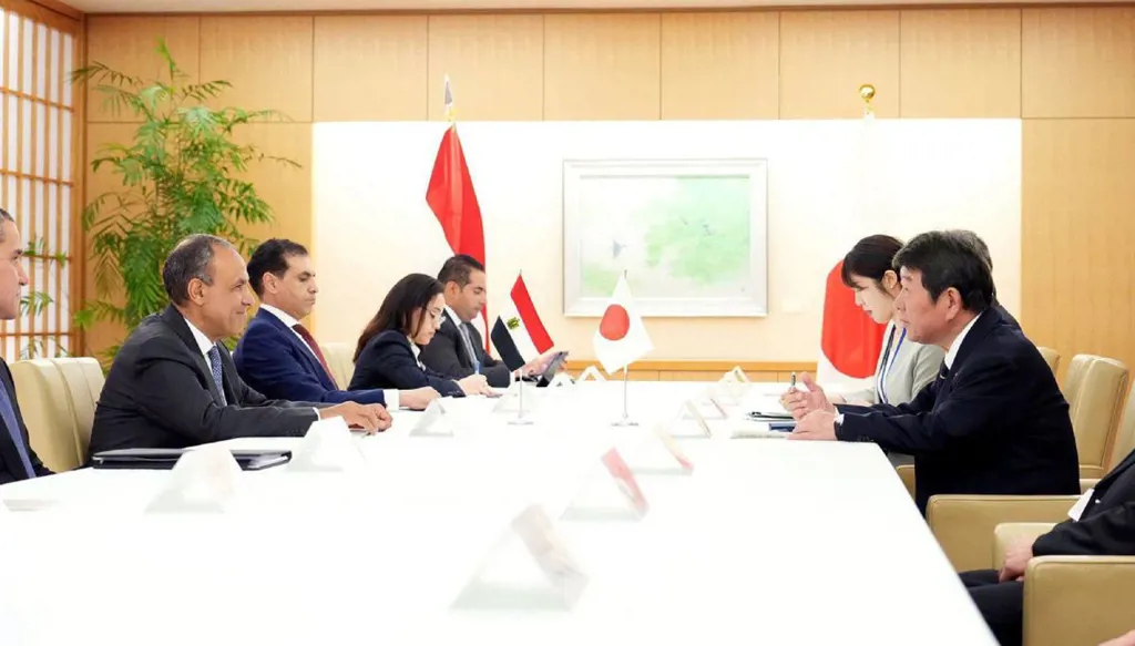 مصر تتجه شرقاً... تنويع للشراكات أم ابتعاد تدريجي عن الغرب؟