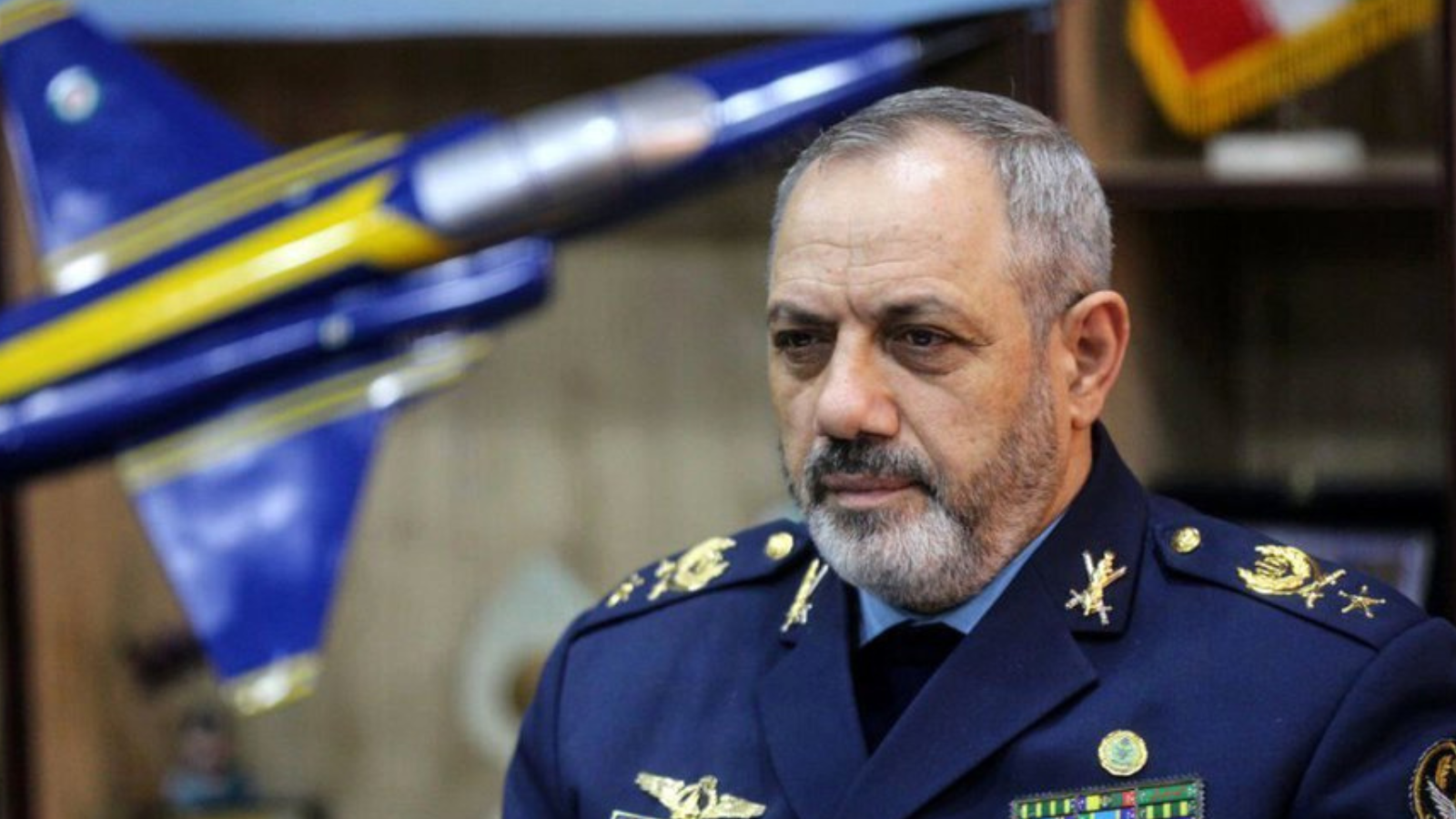 وزير الدفاع الإيراني عزيز ناصر زاده (إكس)