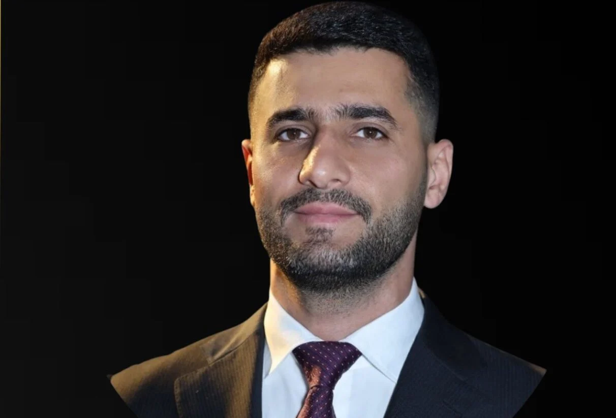 وزير الكهرباء  العراقي علي سعد وهيب (الطاقة)