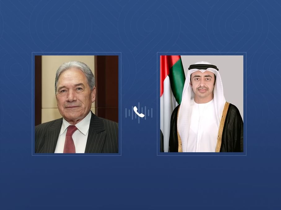 وزير الخارجية الإماراتي عبدالله بن زايد آل نهيان ووزير خارجية نيوزيلندا ونستون بيترز (وام)