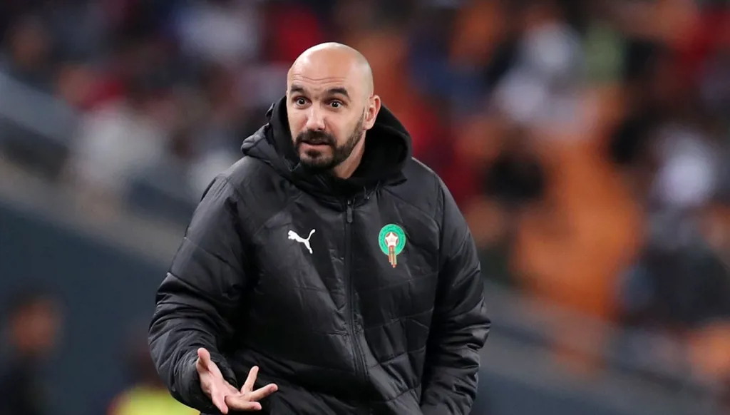 تقرير فرنسي: الاتحاد المغربي يقيل وليد الركراكي ويختار خليفته