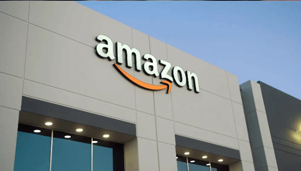 "أمازون" تتصدّر المشهد.. الموقع الأكثر جذباً للزّوار في عالم التّجارة الإلكترونيّة في 2025