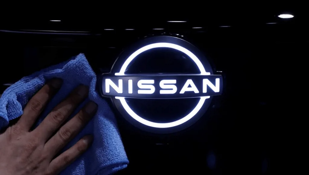 شركة "نيسان" تواجه شبح استقالة مديرها المالي... تحذير بشأن الأرباح وخطط شطب وظائف