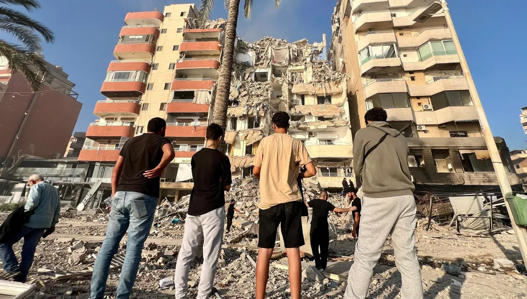 صباح "النهار": لبنان الركام والاتّفاق الغامض وقطيعة إيران والمغرب...  متى عودة الخليجيين؟