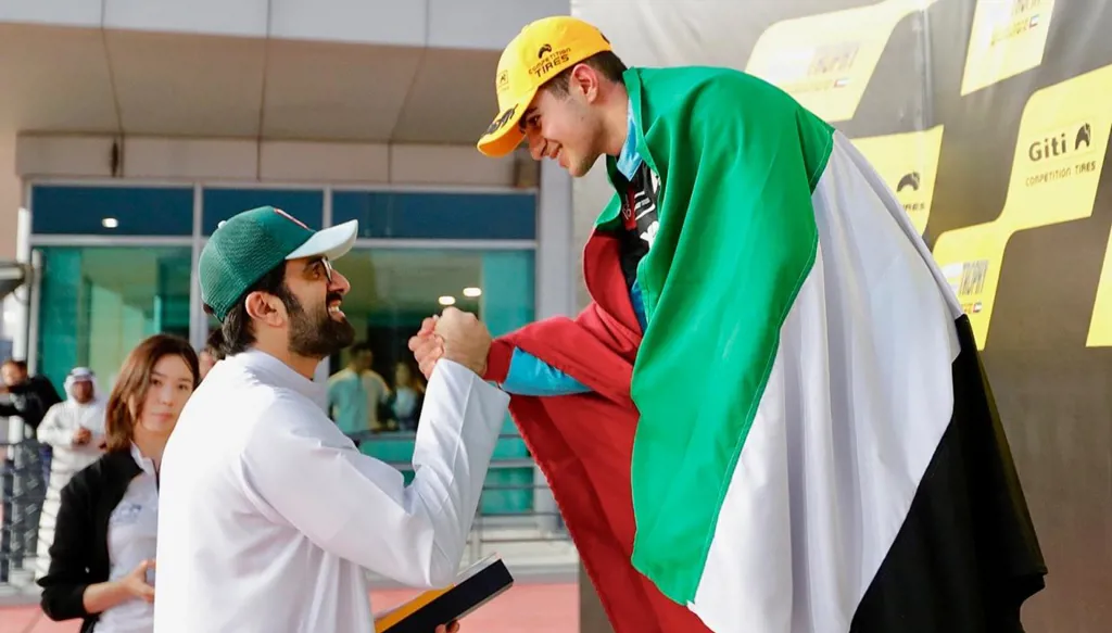 الإماراتي راشد الظاهري في صدارة فورمولا 4