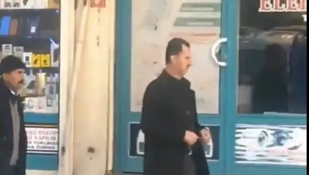 فيديو لشبيه الأسد في تركيا يحصد ملايين المشاهدات