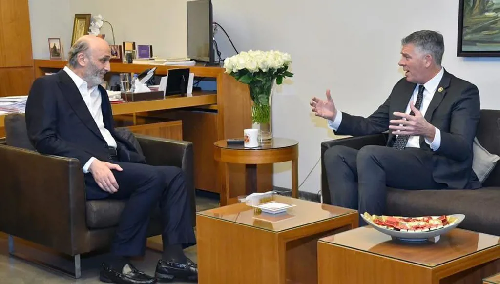 لقاء بين جعجع وعضو الكونغرس الأميركي دارين لحود في معراب