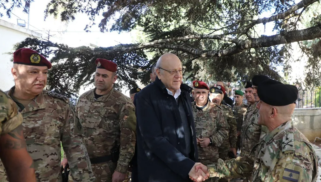 ميقاتي وقائد الجيش في مرجعيون جنوب لبنان... القرار 1701 سيأخذ مجراه الطبيعي!