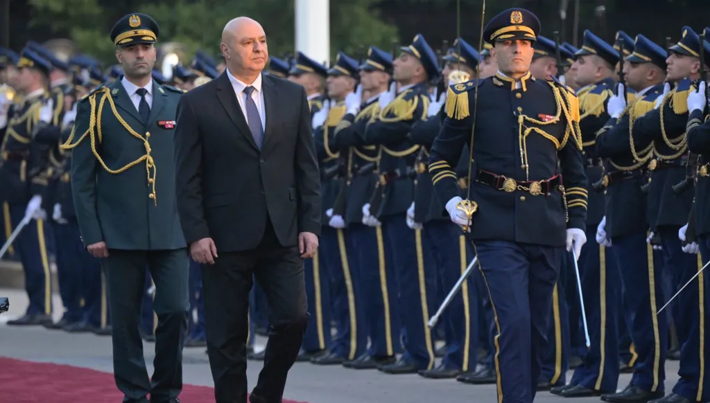 دور رئيس الجمهورية في الاستشارات: صندوق بريد أم شريك في التسمية؟