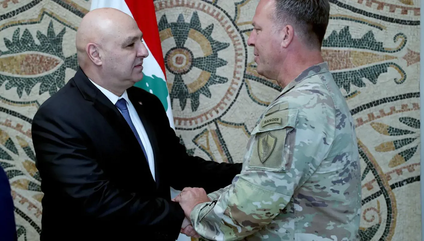 القيادة الوسطى الأميركية تكشف تفاصيل لقاء الرئيس اللبناني والجنرال مايكل كوريلا