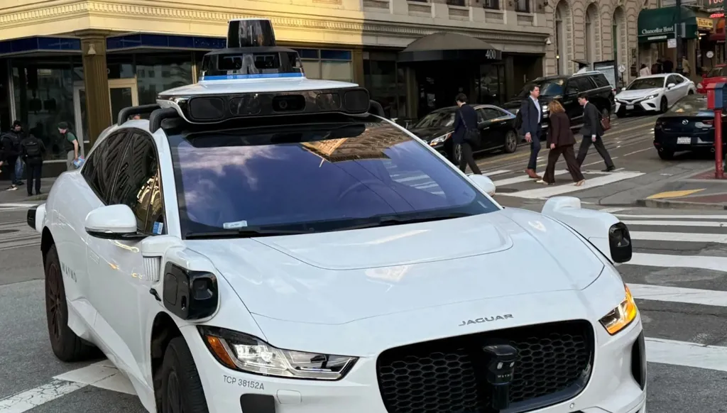 بالفيديو- "موقف غريب" داخل سيّارة ذاتية القيادة