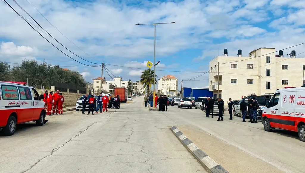 بالفيديو- إسرائيل تُفرج عن 200 معتقل فلسطينيّ 70 منهم نُقلوا إلى مصر