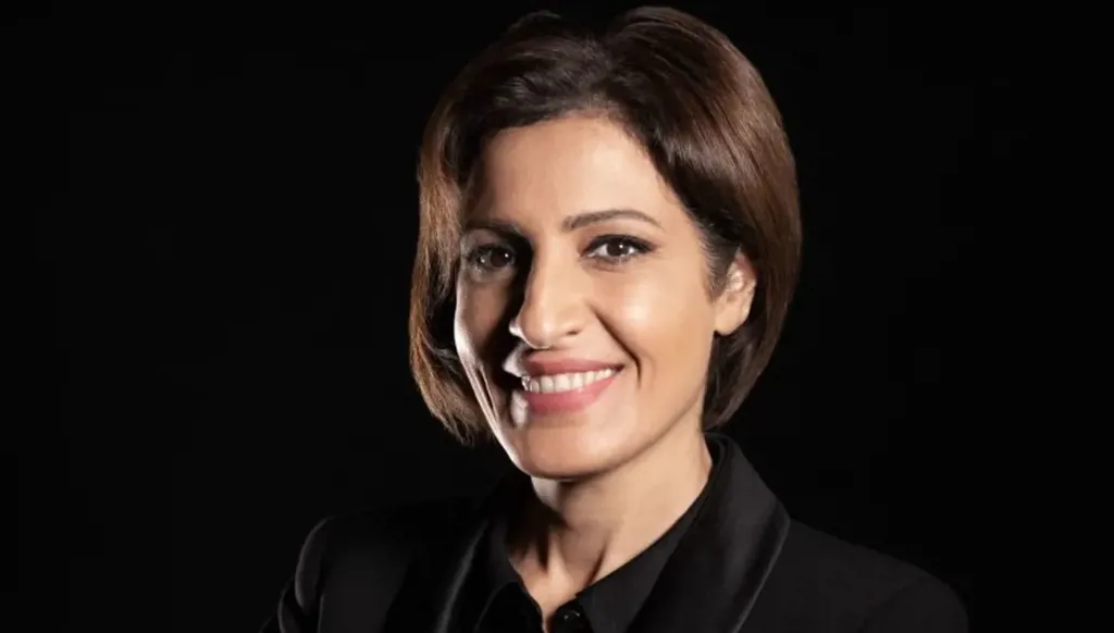 وزيرة البيئة تطلب الادعاء على مَن يثبته التحقيق فاعلاً وشريكاً في تلويث المياه البحرية في الجية