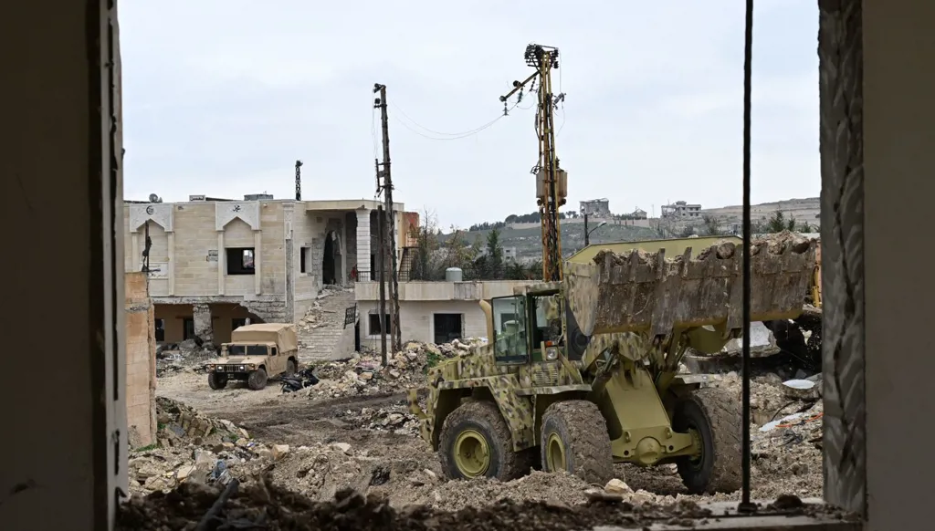 صباح "النهار": حكومة "النُخب" اللبنانية وترامب يسترجع العالم... السعودية واستقرار سوريا