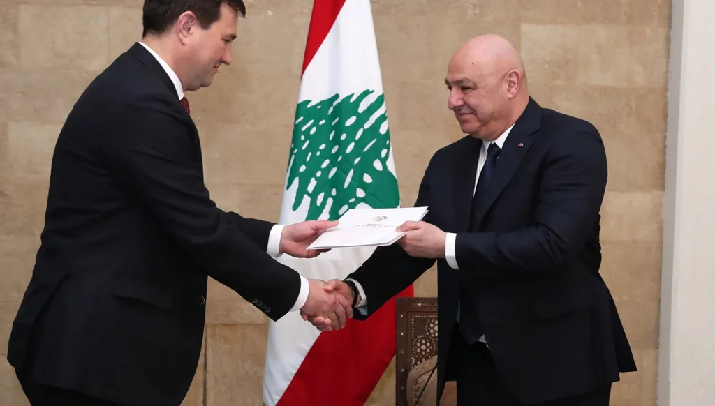 رسالة خطية من رئيس بيلاروسيا إلى جوزف عون