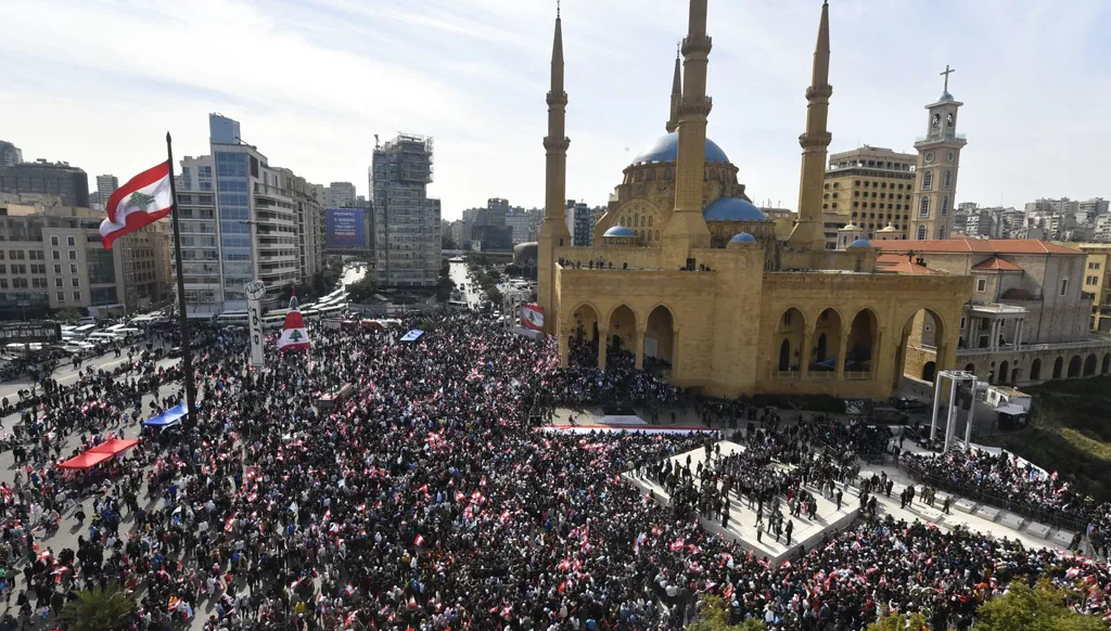 لبنان يُحيي الذكرى الـ20 لاستشهاد الرئيس رفيق الحريري بمشاركة شعبية حاشدة... "النهار" في تغطية مباشرة