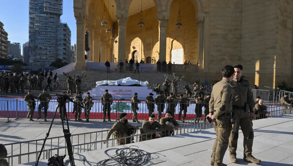 بالصور- ساحة الشهداء تستعدّ لإحياء الذكرى الـ20 لاستشهاد الحريري... وفود رسمية وشعبية وانتشار أمني