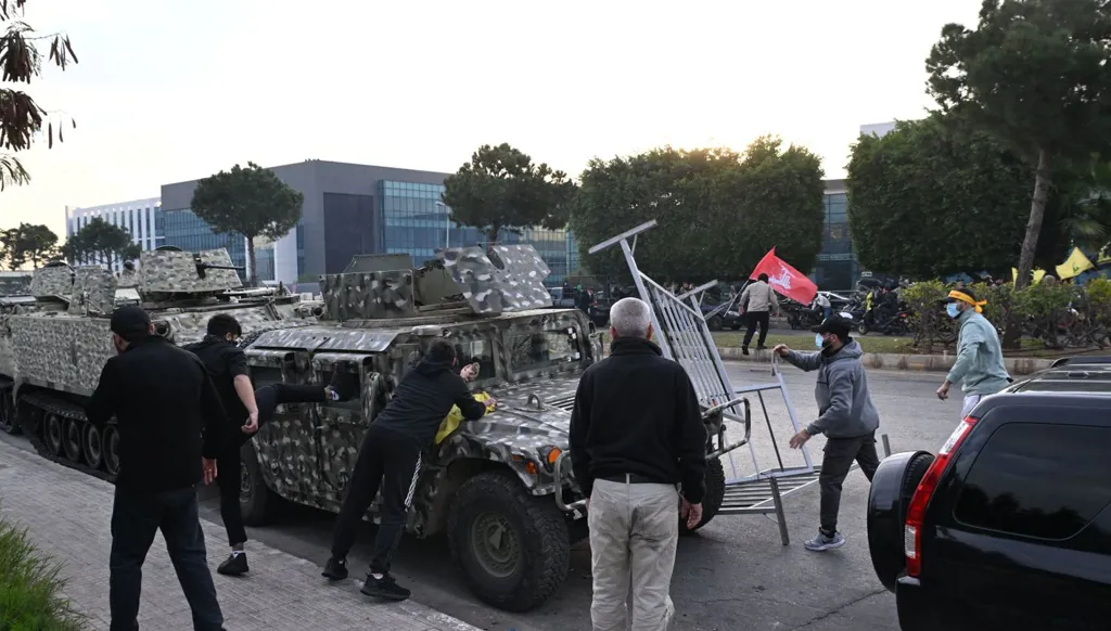اتصال بين وزيرَي الخارجية اللبناني والإيراني: استعداد لإجراء محادثات بنّاءة لحلّ أزمة الرحلات الجوية