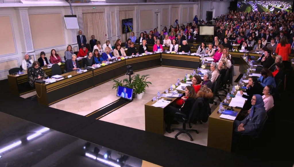 المؤتمر الدولي "النساء، قوة التغيير":  من أجل إيران حرة وديموقراطية