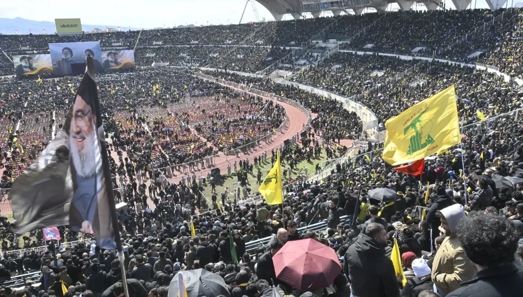 نصرالله وحشوده... حيث تخطئ المقارنة