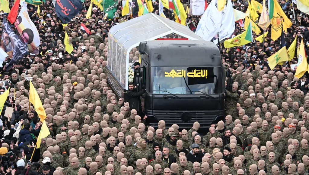 الحزب وتثبيت ثقته بالدولة لتقوية موقفها