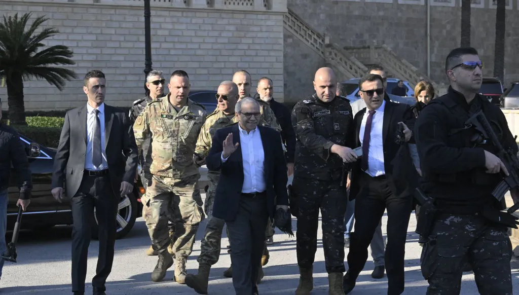 صباح "النهار": السعودية منطلق العهد والحكومة إلى حشد الدعم... أفعال ترامب متهوّرة وأوجلان يدفن حربه