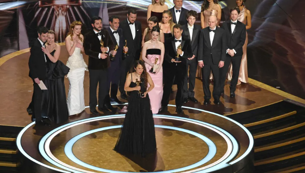 فيلم "أنورا" يحصد 5 جوائز أوسكار (صور وفيديو)