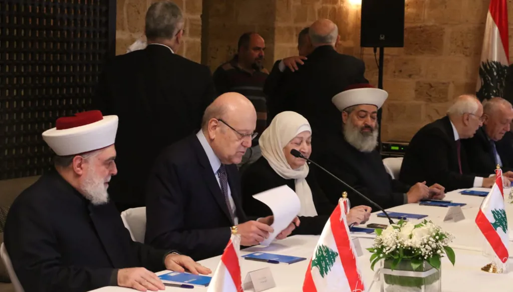 لقاء سياسي موسّع في دارة ميقاتي... بحث في تداعيات الأحداث السورية على لبنان وشماله