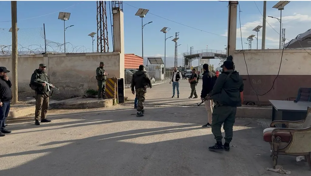 توتّر جديد على الحدود... إطلاق نار من مسلّحين سوريين باتجاه جنازة في حوش السيد علي