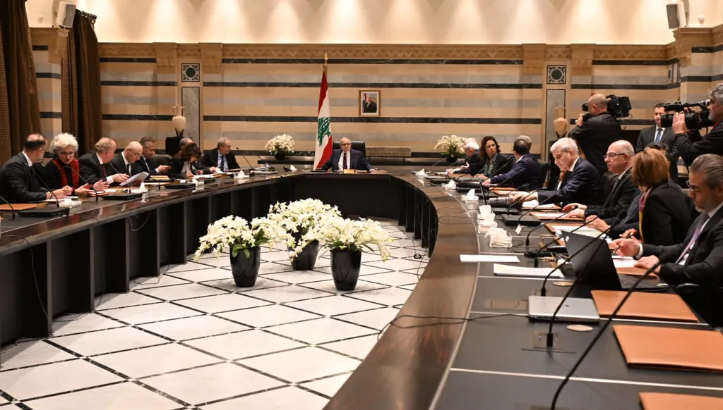 بالصور- جلسة للحكومة اللبنانية... سلام يكشف آلية التعيينات الإدارية في لبنان بـ9 مبادئ
