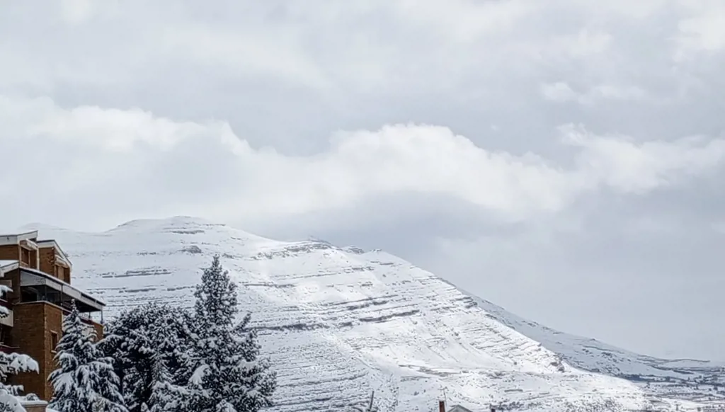 درجات الحرارة إلى ارتفاع في لبنان... هل تتخطّى معدلاتها الموسميّة؟