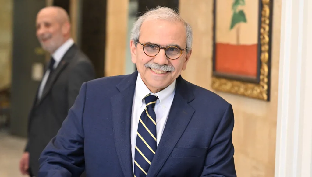 سلام "قريباً" في دمشق...  ومع رفع العقوبات عن سوريا
