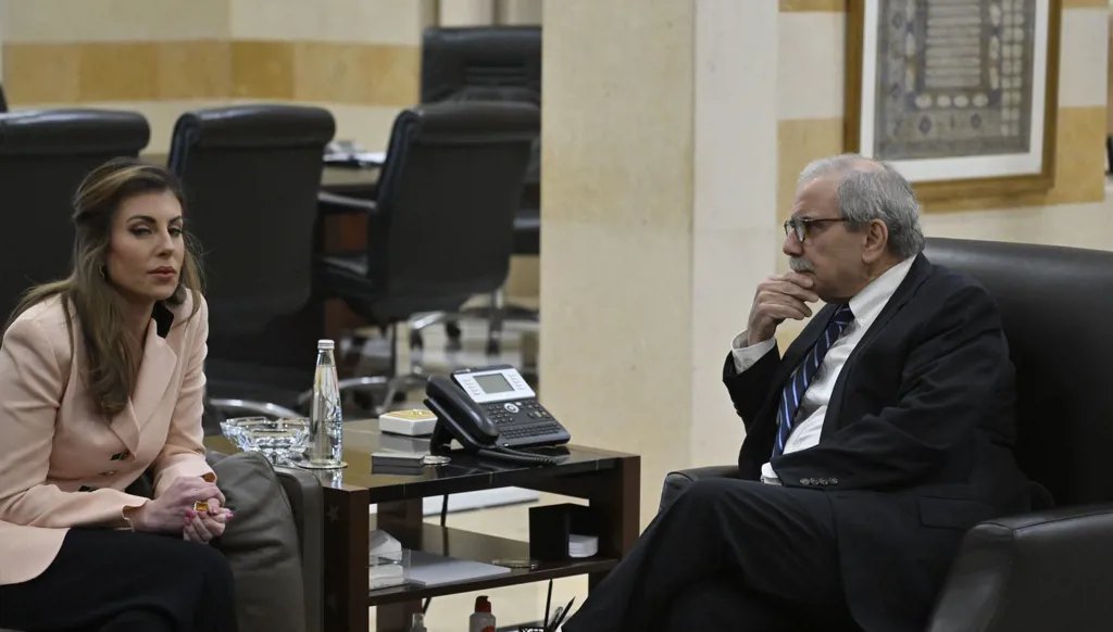 جولة سياسية حامية لأورتاغوس في لبنان... لقاءات بنّاءة وإيجابية مع عون وسلام وبري