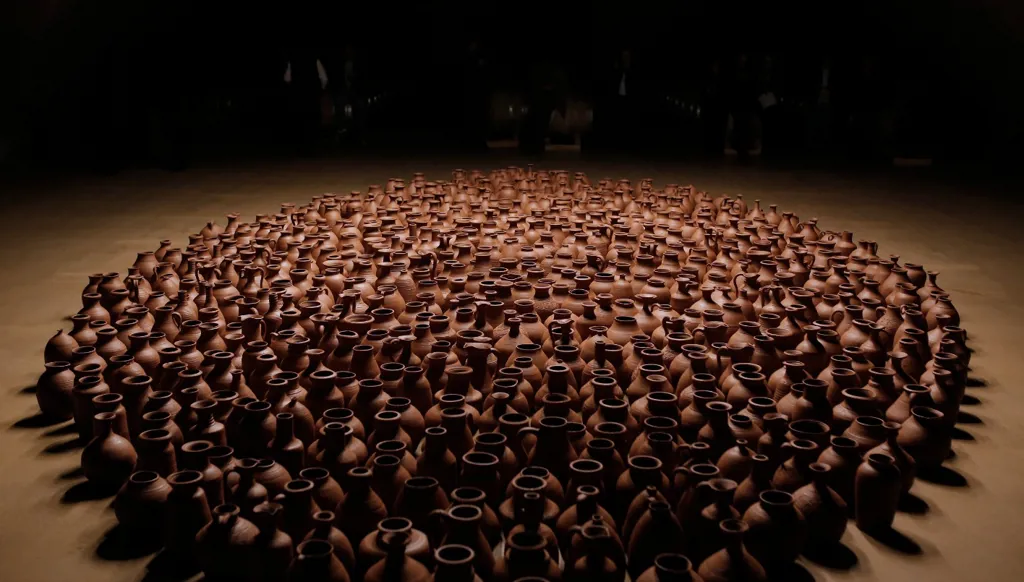 "آرت دبي" 2025 ينطلق الأسبوع المقبل... 120 معرضاً فنياً معاصراً وحديثاً ورقمياً