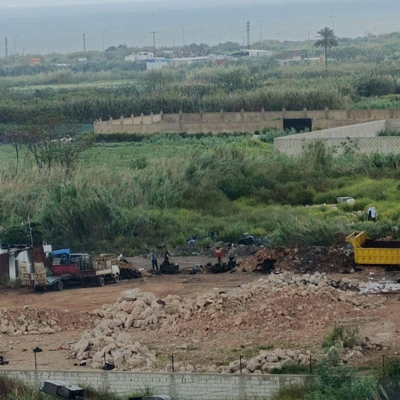 احتجاج تجار الخردة في طرابلس.