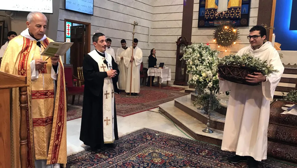 "أحد الشعانين" يجمع الطوائف المسيحية في لبنان... قداديس وزيّاح للأطفال (صور وفيديو)