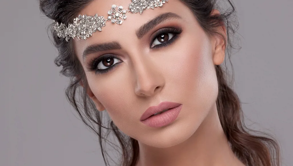 أنوثة من نوع آخر... فادي قطايا يُعيد تعريف مكياج عروس صيف 2025